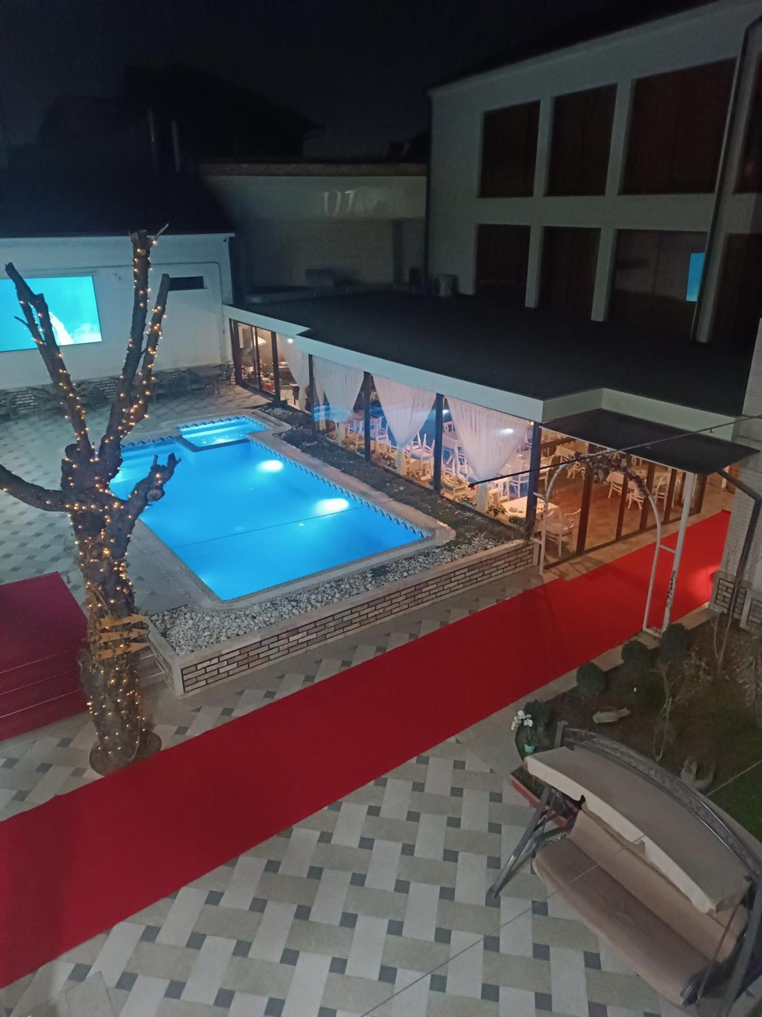Grand Caravan Taszkent Zewnętrze zdjęcie